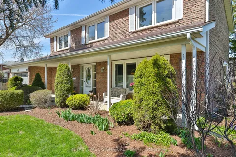 3545 Twinmaple Drive, Mississauga, ON L4Y 3P9