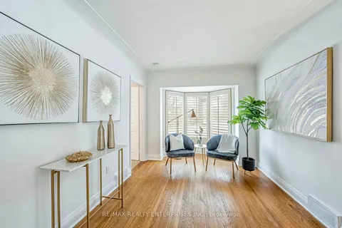 43 Maple Avenue, Mississauga, ON L5H 2R5