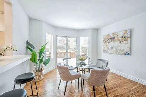 43 Maple Avenue, Mississauga, ON L5H 2R5