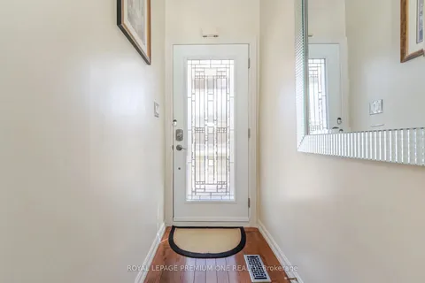 524 Salem Avenue, Toronto, ON M6H 3E1