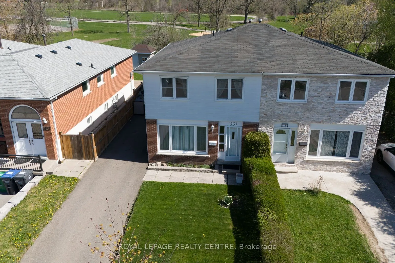 3123 Jessica Court, Mississauga, ON L5C 1X7