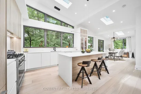 344 Dalewood Drive, Oakville, ON L6J 4P5