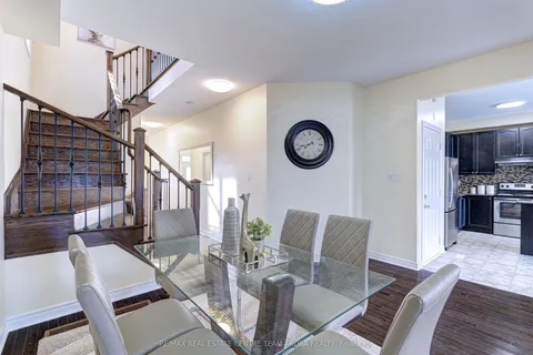 23 George Robinson Drive, Brampton, ON L6Y 2M7