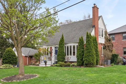 41 Tyre Avenue, Toronto, ON M9B 1R4