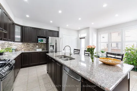 7 Swanton Road, Brampton, ON L6X 5J3