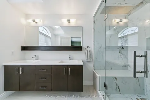 3150 BLACKFRIAR Common, Oakville, ON L6H 0P7
