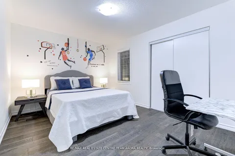 1316 Whitney Terrace, Milton, ON L9E 1K5