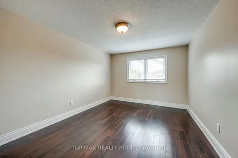 3539 Ingram Road, Mississauga, ON L5L 4M4