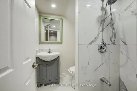 3539 Ingram Road, Mississauga, ON L5L 4M4