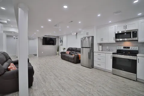 3596 Nutcracker Drive, Mississauga, ON L5N 6G1
