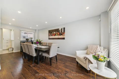 120 Flowertown Avenue, Brampton, ON L6X 3Y6