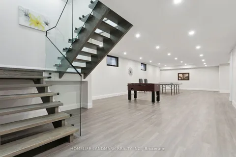 37 Wanita Road, Mississauga, ON L5G 1B3