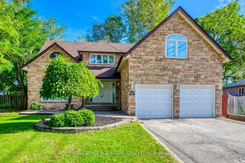 335 Queen Street, Mississauga, ON L5M 1M3