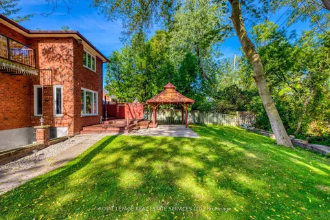 335 Queen Street, Mississauga, ON L5M 1M3