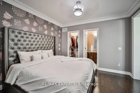 28 Pendergast Court, Brampton, ON L6P 0H8