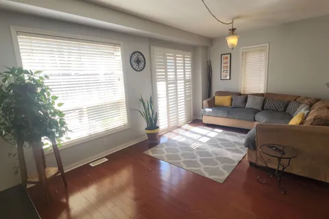 4324 FAIRVIEW Street, Burlington, ON L7L 7A2