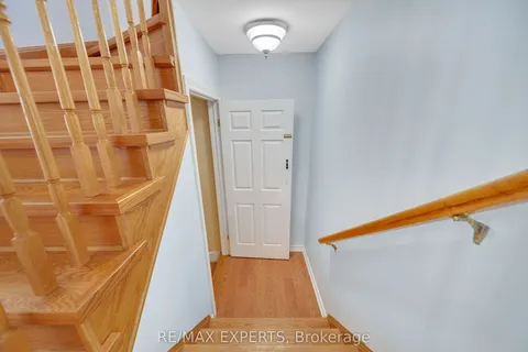 13 Stable Gate, Brampton, ON L7A 1V5
