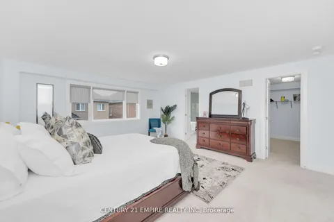 4128 Hillsborough Crescent, Oakville, ON L6H 3R1