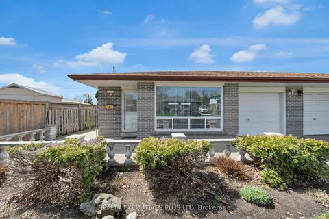 6 Dartford Road, Brampton, ON L6T 2Z4