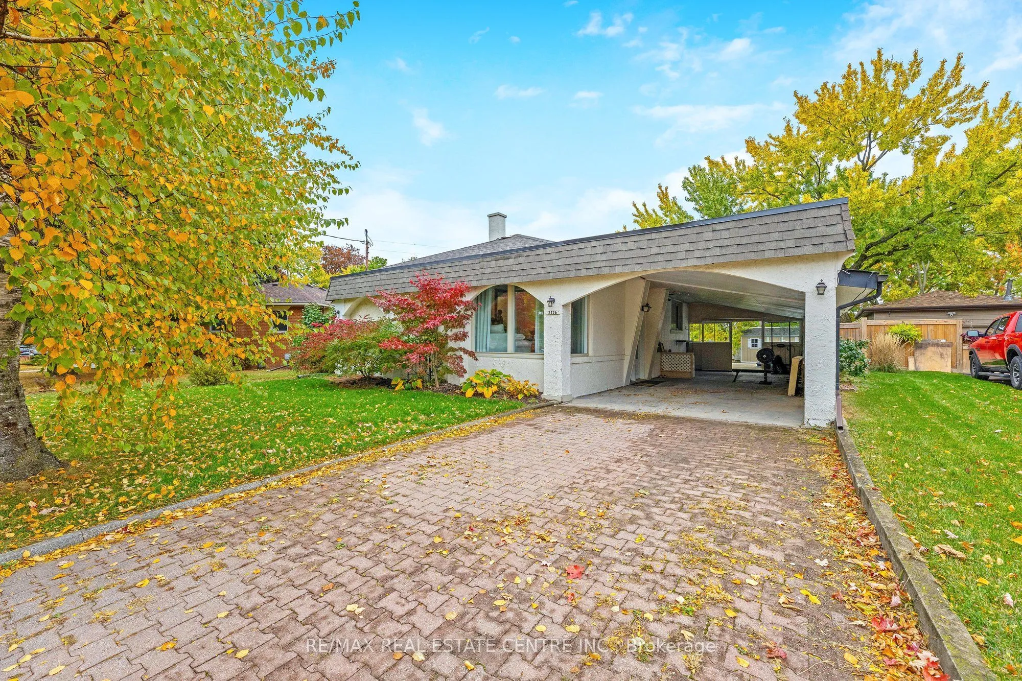 2176 Sunnydale Drive, Burlington, ON L7P 1E7