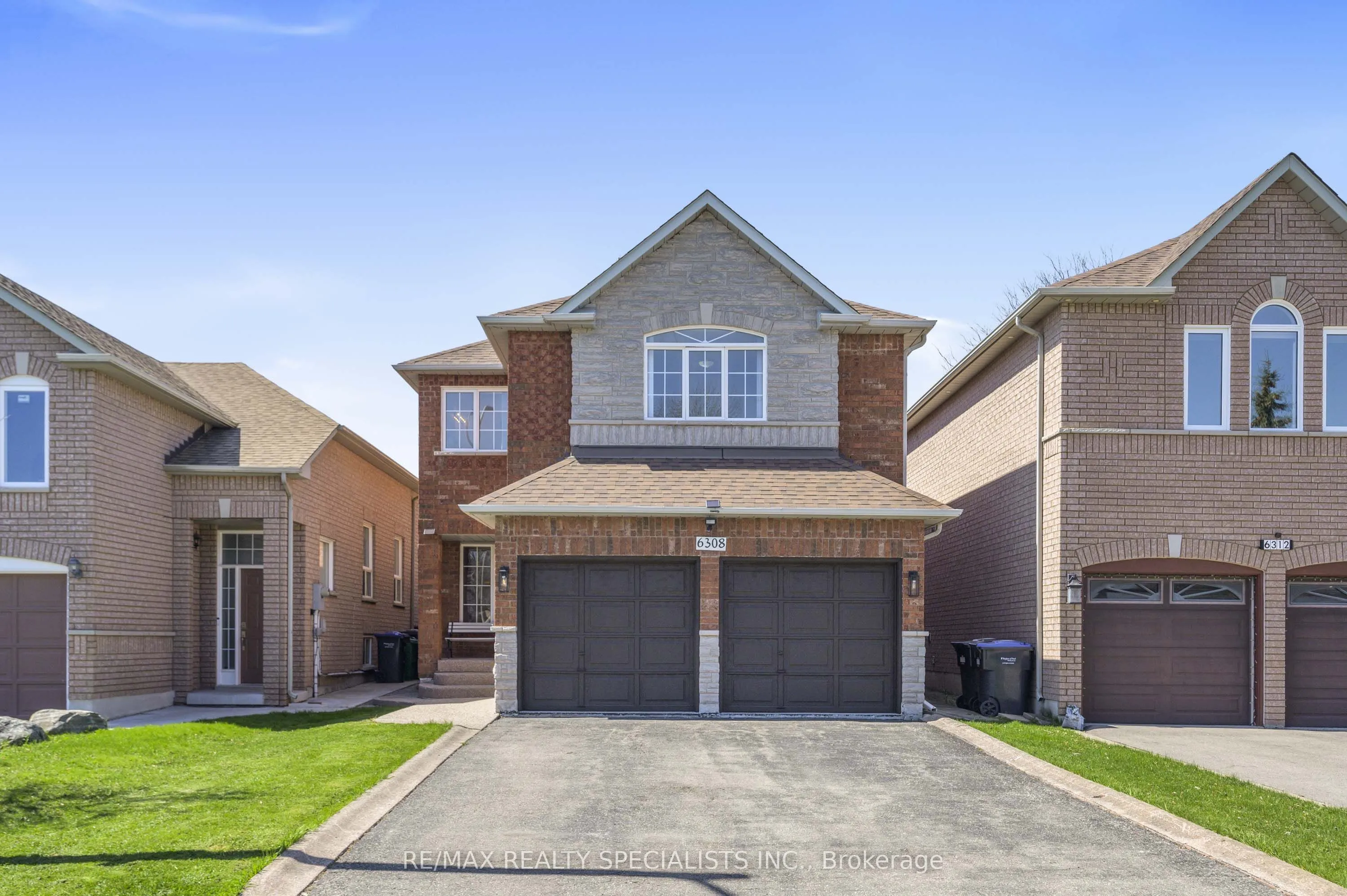 6308 Glen Meadows Road, Mississauga, ON L5N 7T9