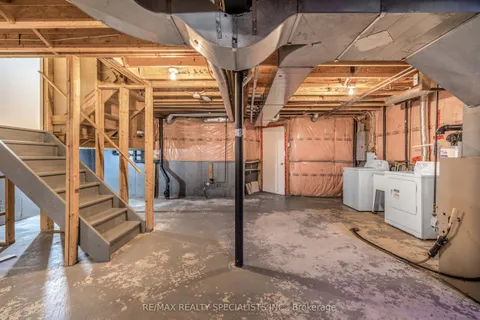 6308 Glen Meadows Road, Mississauga, ON L5N 7T9