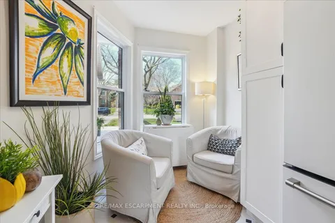 1044 RUNNYMEAD Crescent, Oakville, ON L6M 1C4