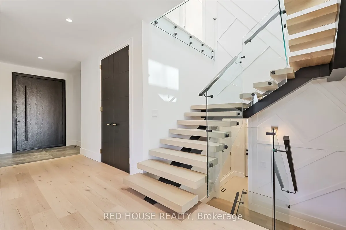 27 Inverleigh Drive, ON M8Y 3E4