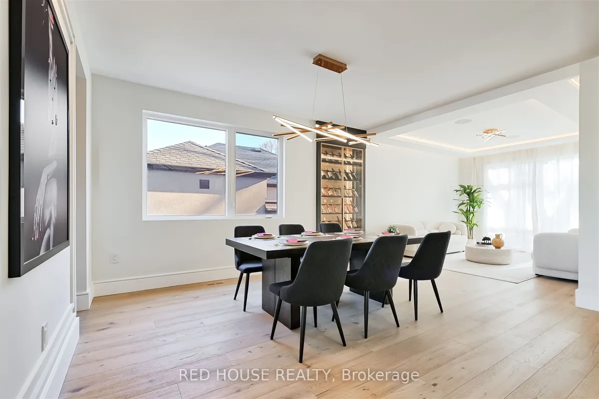 27 Inverleigh Drive, ON M8Y 3E4