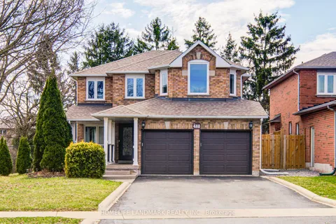 488 Amanda Crescent, Burlington, ON L7L 6H5