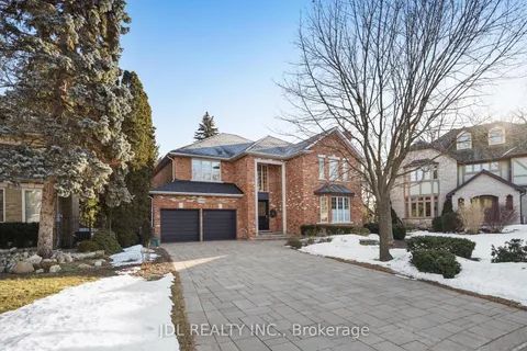 1283 Lindburgh Court, Mississauga, ON L5H 4J2