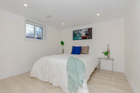 96 Avondale Boulevard, Brampton, ON L6T 1H6