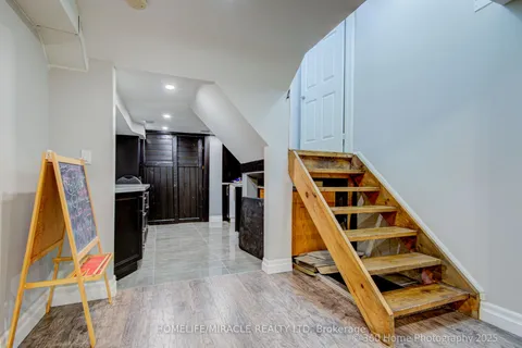 1044 Zimmerman Crescent, Milton, ON L9T 5S6