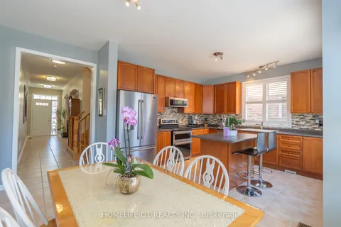 3672 Swanson Drive, Mississauga, ON L5N 8J6