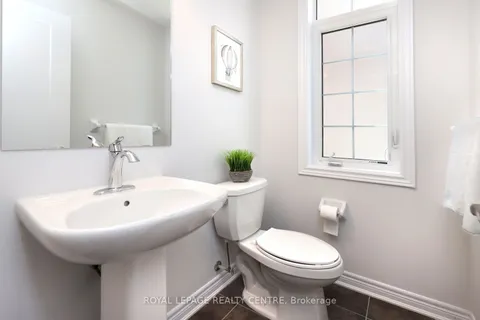 3020 George Savage Avenue, Oakville, ON L6M 0Z1