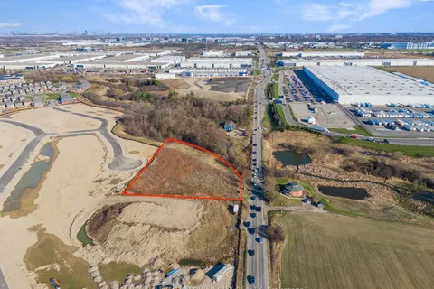 8273 Heritage Road, Brampton, ON L6Y 0E3