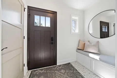 321 Guelph Line, Burlington, ON L7R 3L2