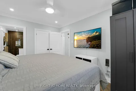 54 Primula Crescent, Toronto, ON M9L 1K2