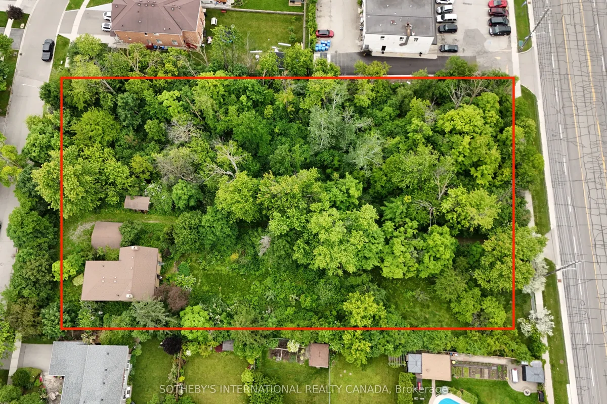 1050 BURNHAMTHORPE Road, ON L4Y 2X6