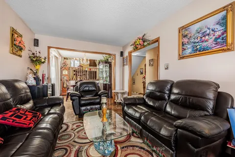 151 Cabernet Circle, Toronto, ON M9V 4Y7