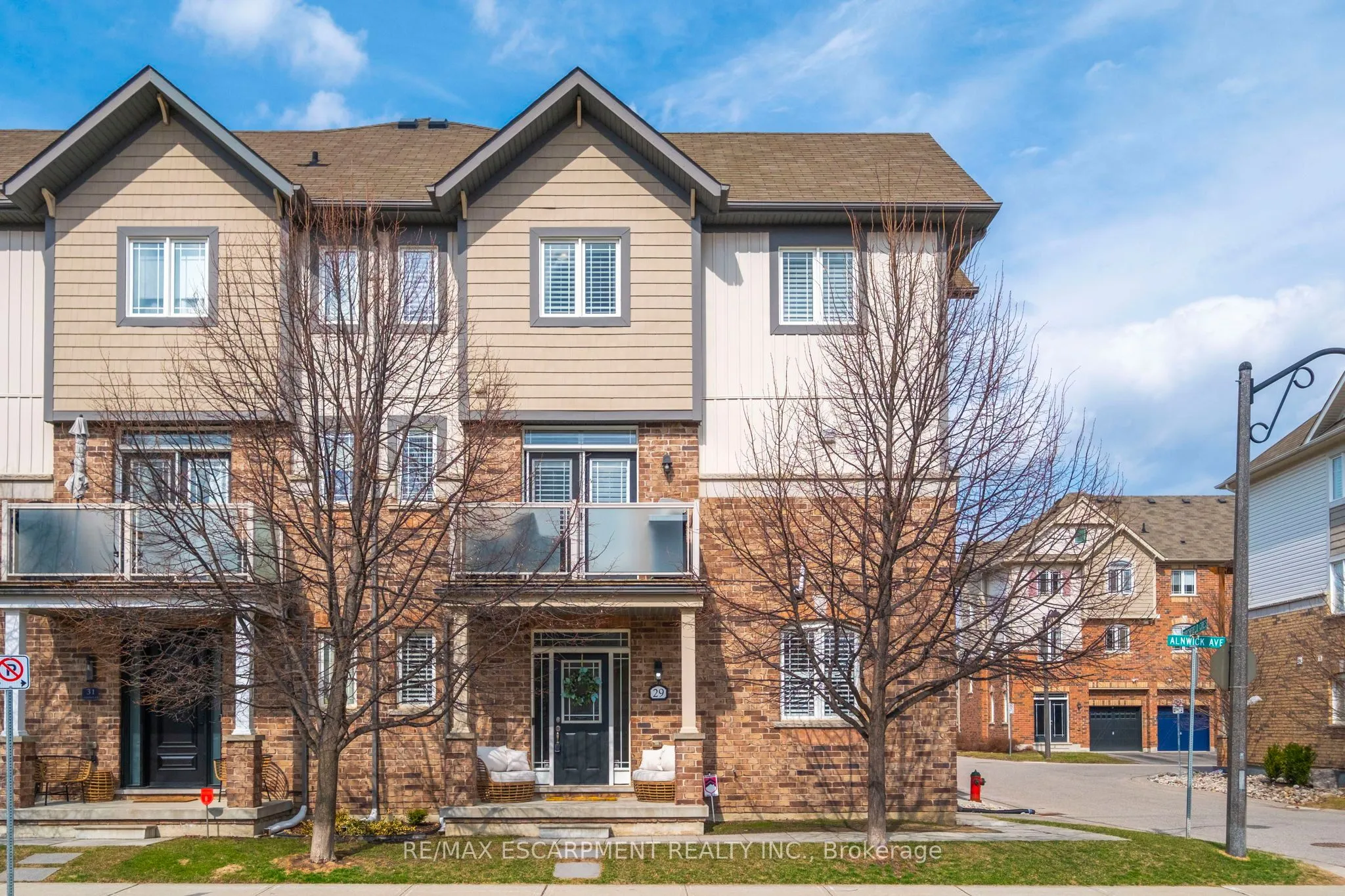 29 Alnwick Avenue, Caledon, ON L7C 3P6