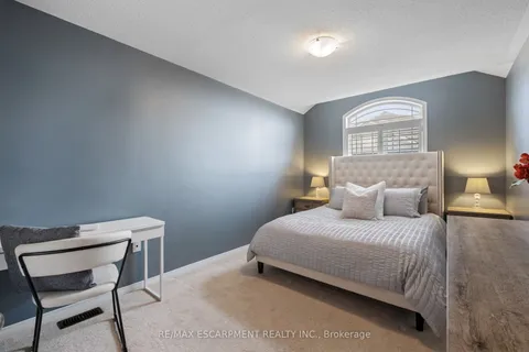 29 Alnwick Avenue, Caledon, ON L7C 3P6