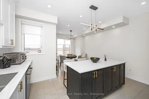 3401 Sixth Line, Oakville, ON L6H 0Y7