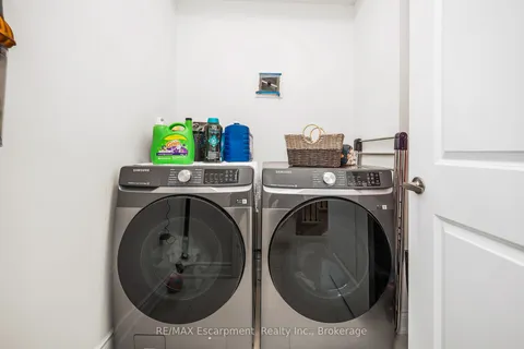 3401 Sixth Line, Oakville, ON L6H 0Y7