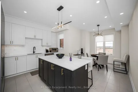 3401 Sixth Line, Oakville, ON L6H 0Y7