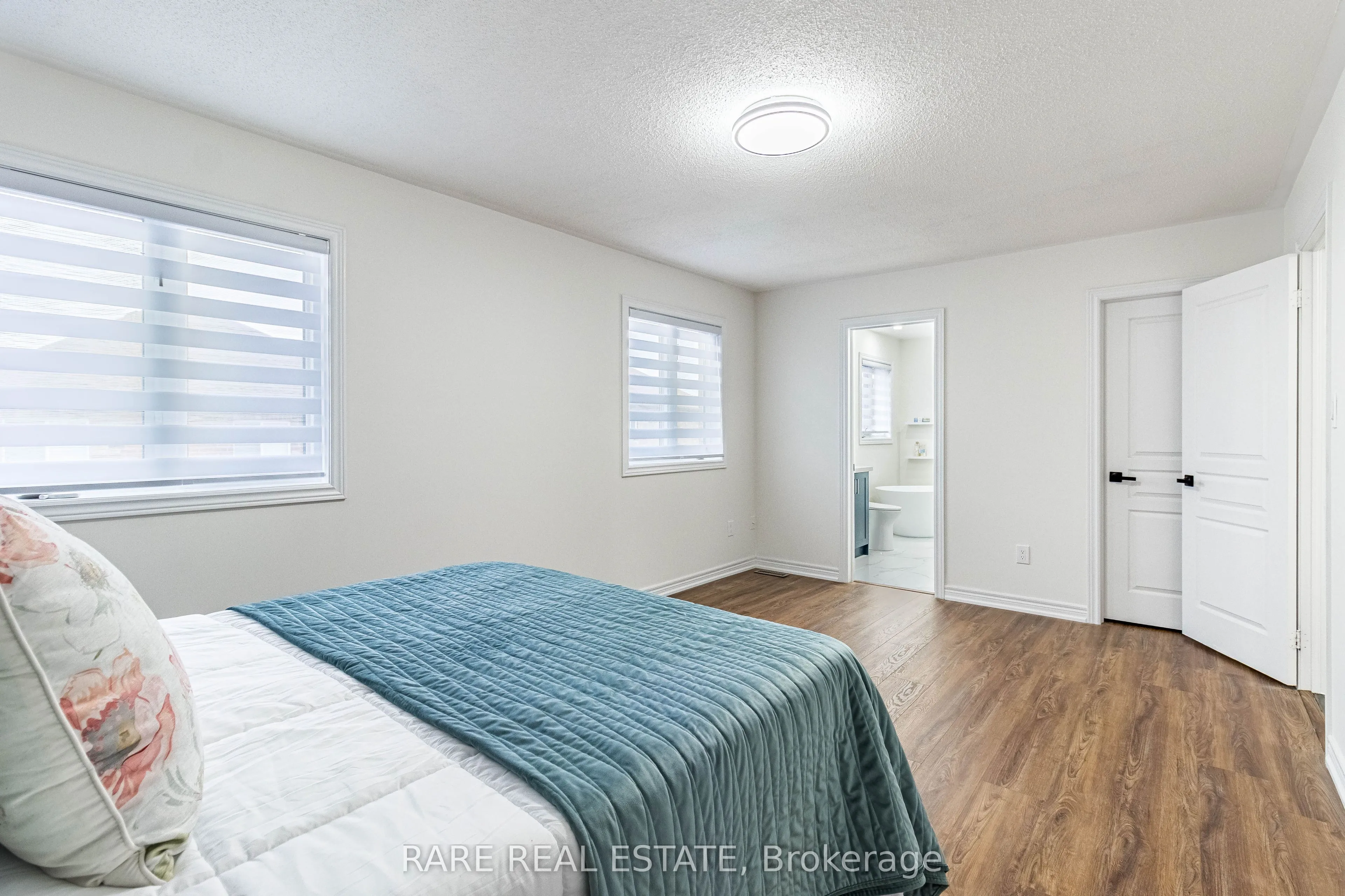 27 Summershade Street, Brampton, ON L6P 2C2