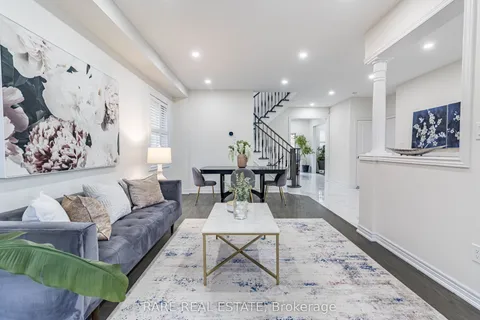 27 Summershade Street, Brampton, ON L6P 2C2