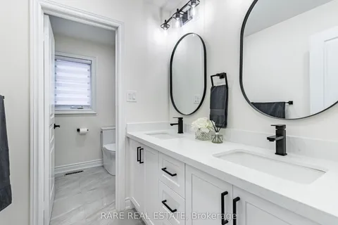 27 Summershade Street, Brampton, ON L6P 2C2