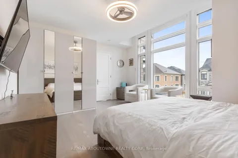 1217 Ironbridge Road, Oakville, ON L6M 5M5