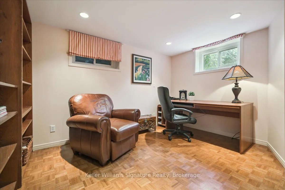 4042 Melba Lane, Burlington, ON L7L 2C3